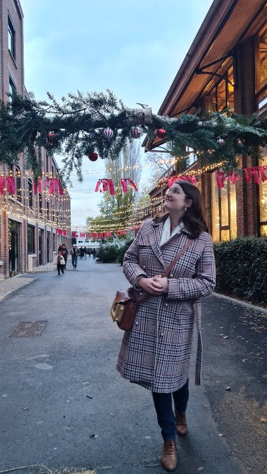 🎄 En panne d’idées cadeaux ?
J’ai préparé environ 40 idées 100% locales et créatives : bijoux, livres, chocolats, ateliers, illustrations… pour tous les budgets ✨

📝 J’ai tout regroupé dans un article complet que je t’envoie directement en MP !

👉 Commente “ARTICLE” pour le recevoir 💌

Et si tu veux soutenir les talents de la métropole, identifie en commentaire tes créateurs locaux préférés : ça les met en lumière… et ça donne toujours des idées aux autres 🎁

--------------

#lillemaville #culturelille #ideescadeauxnoel #metropoledelille #createurs #consommerlocal #noellille #artetlille #ideescadeaux #shoppinglocal