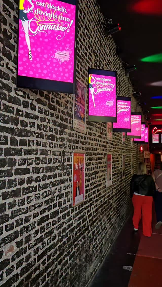 🎭 Vous connaissiez la Comédie de Lille ?
@theatrecomediedelille

Une petite salle intimiste avec une programmation bien plus variée qu’on ne l’imagine : comédies, grands classiques, humoristes, spectacles pour enfants et ados… Il y en a pour tous les âges ! Tu y es déjà allé ? 

🎟️ BON PLAN : -20 % sur vos places avec mon code SORTI20 ✨

De quoi aller jeter un œil à la programmation, non ? 👀

Collaboration commerciale, Invitation